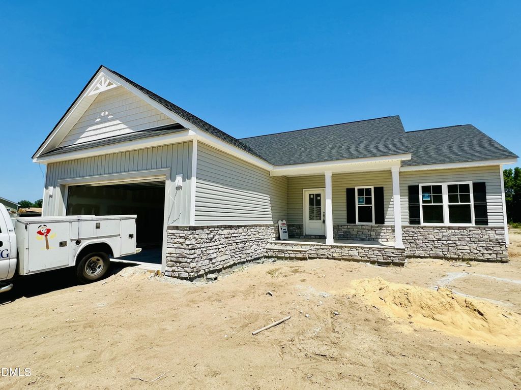 413 Creeks Edge Drive, Pikeville, NC 27863