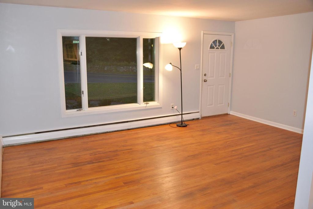 1219 BRANDT DR, Breinigsville, PA 18031
