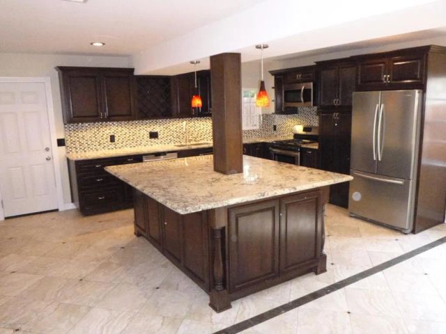 770 W Altadena Drive, Altadena, CA 91001