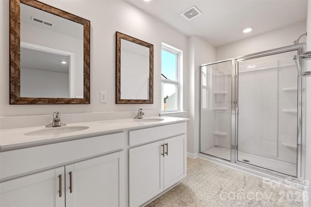 9 Katherine Emilie Drive, Hendersonville, NC 28792