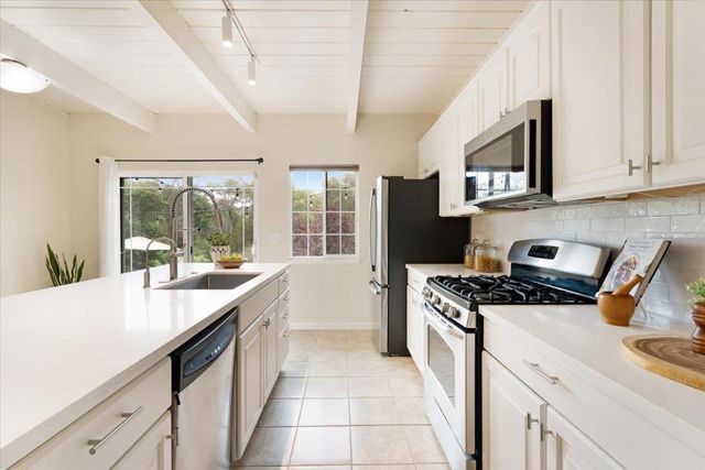 853 Old San Jose Road, Soquel, CA 95073