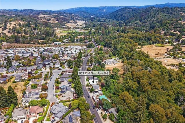 853 Old San Jose Road, Soquel, CA 95073
