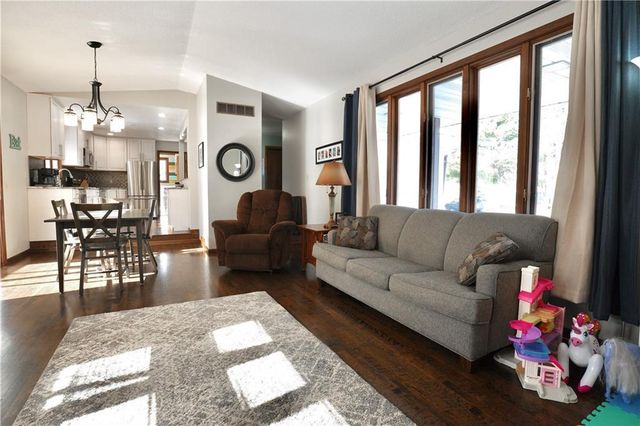 1511 Pine Park Drive, Eau Claire, WI 54701