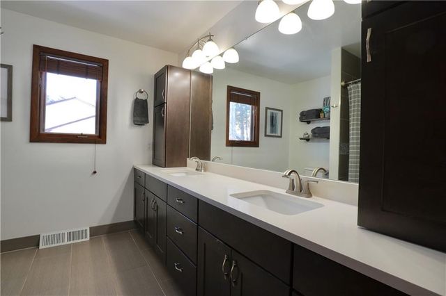 1511 Pine Park Drive, Eau Claire, WI 54701