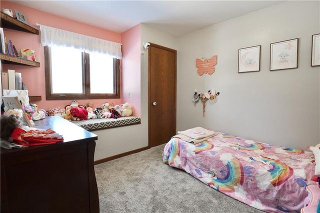 1511 Pine Park Drive, Eau Claire, WI 54701