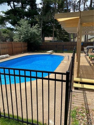 1511 Pine Park Drive, Eau Claire, WI 54701