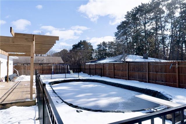 1511 Pine Park Drive, Eau Claire, WI 54701