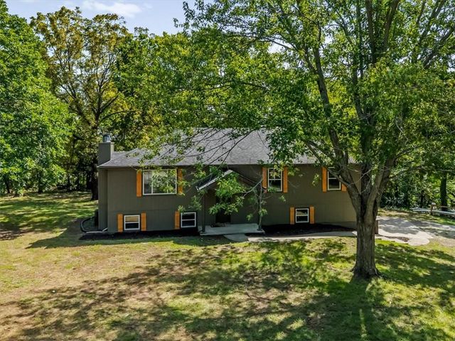 33251 Koala Circle, Excelsior Springs, MO 64024