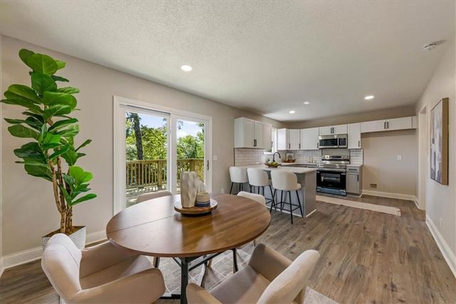33251 Koala Circle, Excelsior Springs, MO 64024