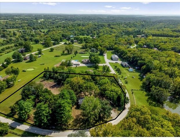 33251 Koala Circle, Excelsior Springs, MO 64024