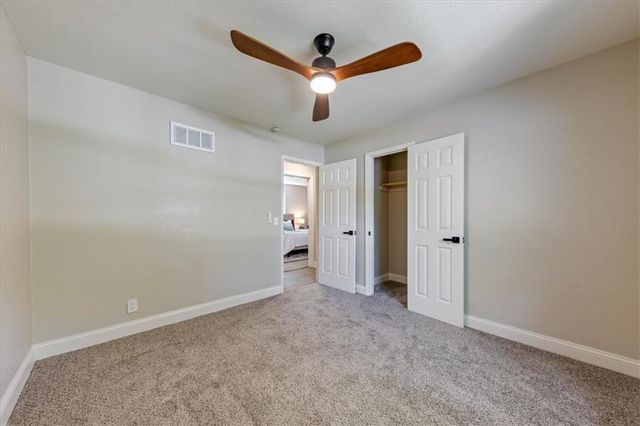 33251 Koala Circle, Excelsior Springs, MO 64024