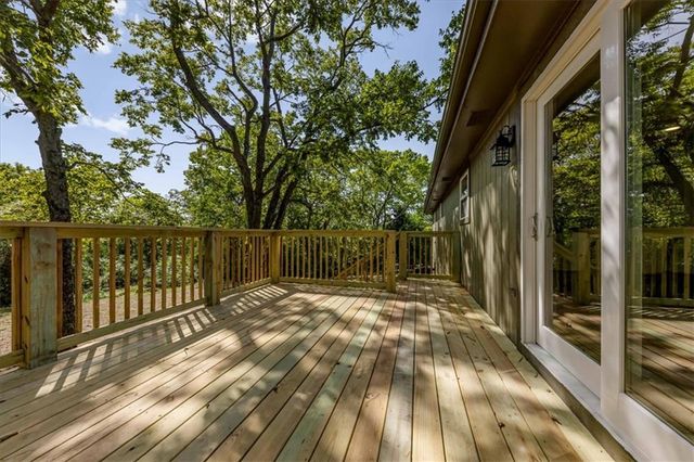 33251 Koala Circle, Excelsior Springs, MO 64024