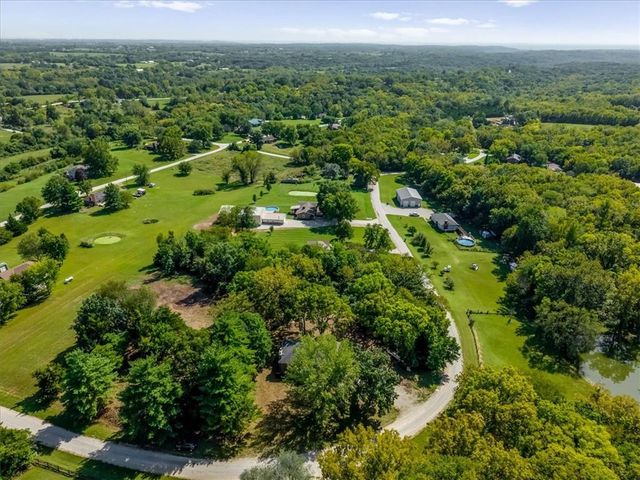 33251 Koala Circle, Excelsior Springs, MO 64024