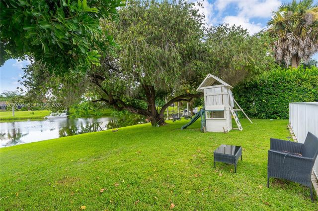 758 Lake Wellington Drive, Wellington, FL 33414