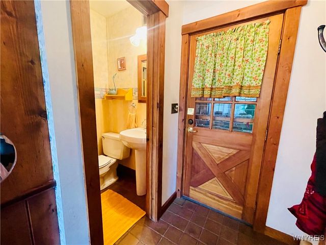 2721 Bowen Road, Elma, NY 14059