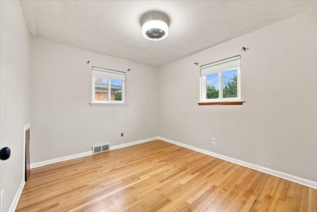 6518 Fenton Street, Dearborn Heights, MI 48127
