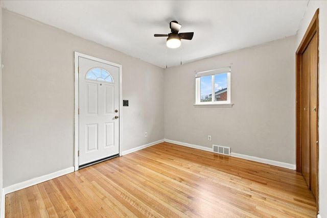 6518 Fenton Street, Dearborn Heights, MI 48127