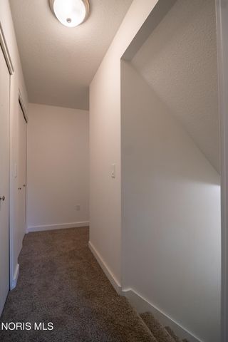 1236 Eastland Drive, Oregon, OH 43616