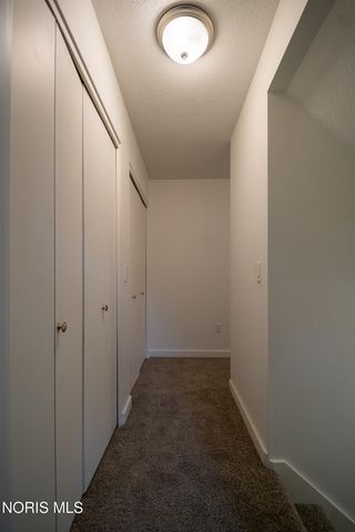 1236 Eastland Drive, Oregon, OH 43616