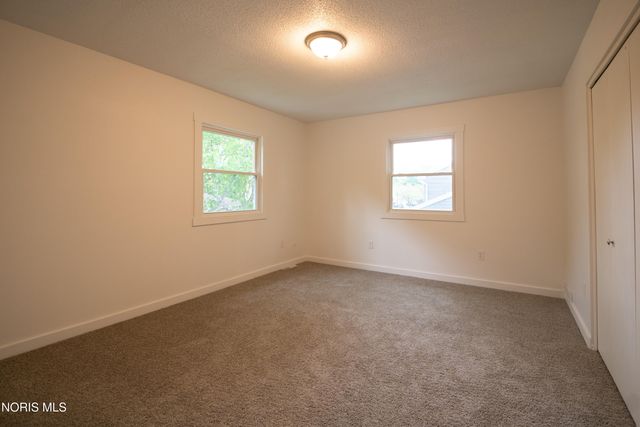 1236 Eastland Drive, Oregon, OH 43616