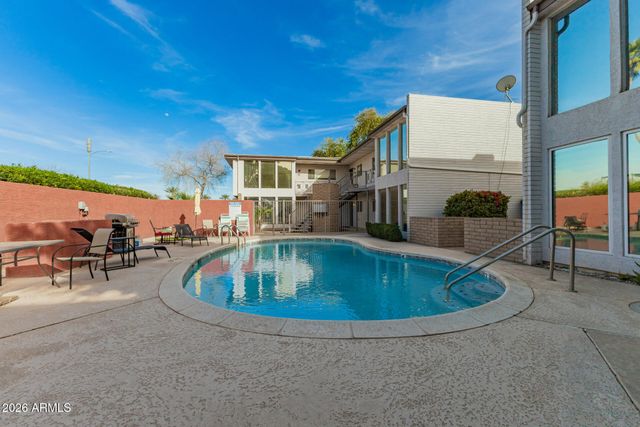 6935 E 4TH Street 4, Scottsdale, AZ 85251