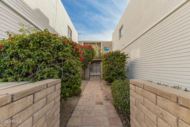 6935 E 4TH Street 4, Scottsdale, AZ 85251