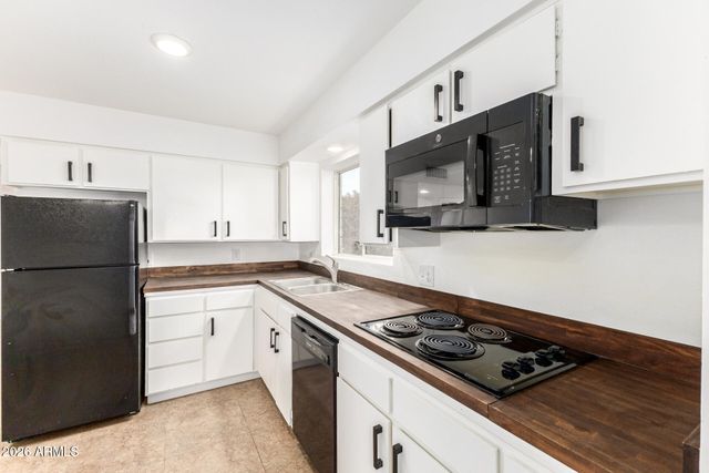 6935 E 4TH Street 4, Scottsdale, AZ 85251