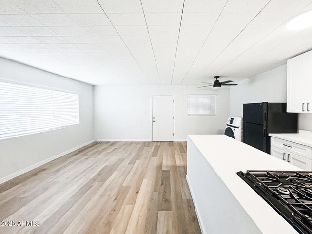 25 E EVA Street 01, Phoenix, AZ 85020