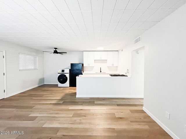 25 E EVA Street 01, Phoenix, AZ 85020