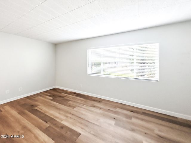 25 E EVA Street 01, Phoenix, AZ 85020