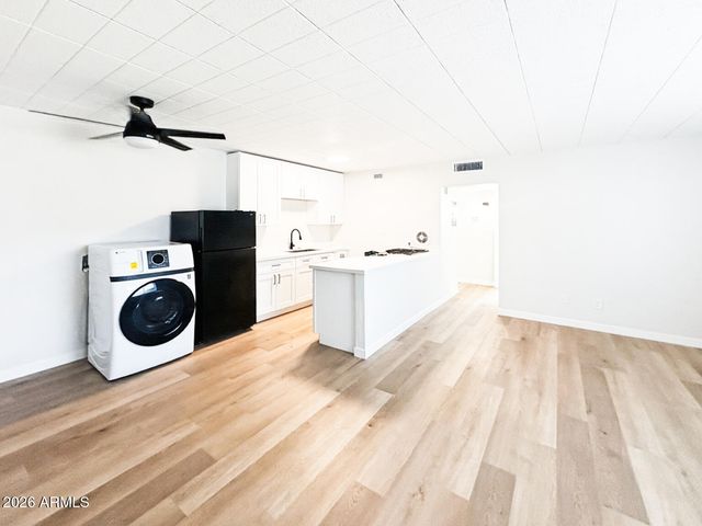 25 E EVA Street 01, Phoenix, AZ 85020