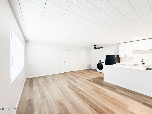 25 E EVA Street 01, Phoenix, AZ 85020