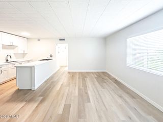 25 E EVA Street 01, Phoenix, AZ 85020