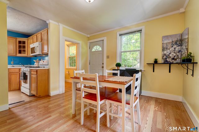 15 Hine Place, New Haven, CT 06511