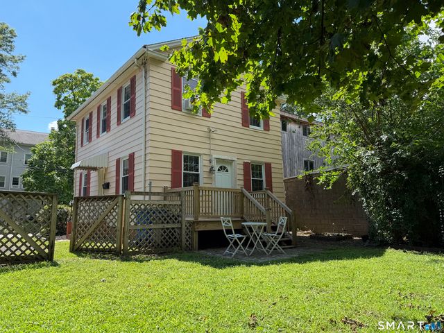 15 Hine Place, New Haven, CT 06511