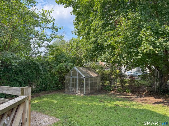 15 Hine Place, New Haven, CT 06511