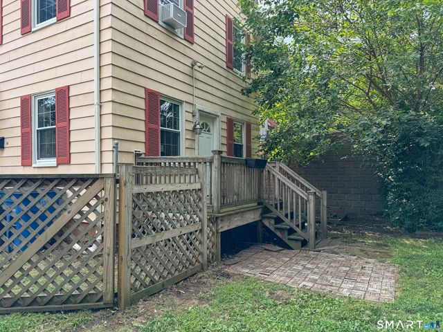 15 Hine Place, New Haven, CT 06511