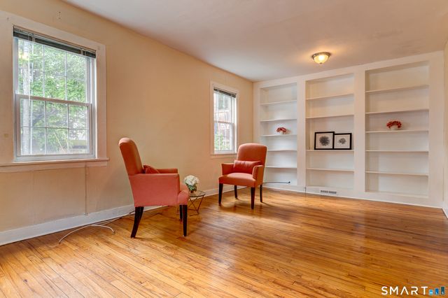 15 Hine Place, New Haven, CT 06511