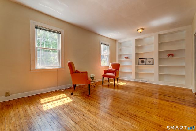 15 Hine Place, New Haven, CT 06511