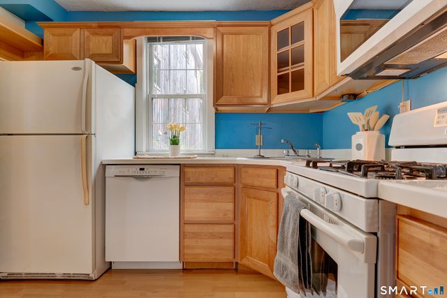 15 Hine Place, New Haven, CT 06511