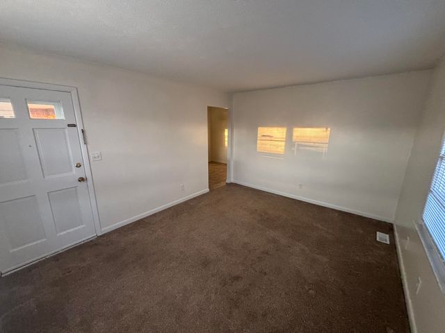 1469 Huntsville Drive B, Lexington, KY 40505