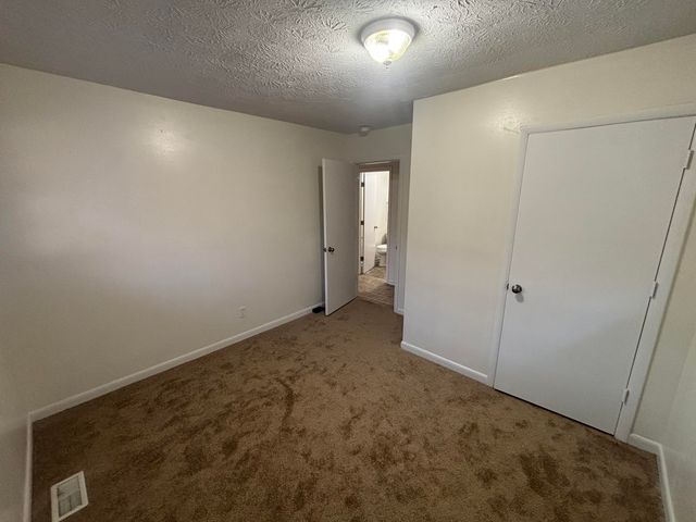 1469 Huntsville Drive B, Lexington, KY 40505