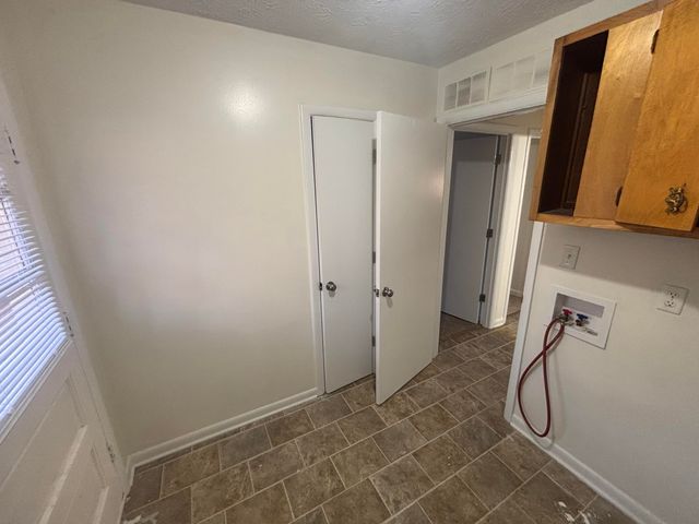 1469 Huntsville Drive B, Lexington, KY 40505