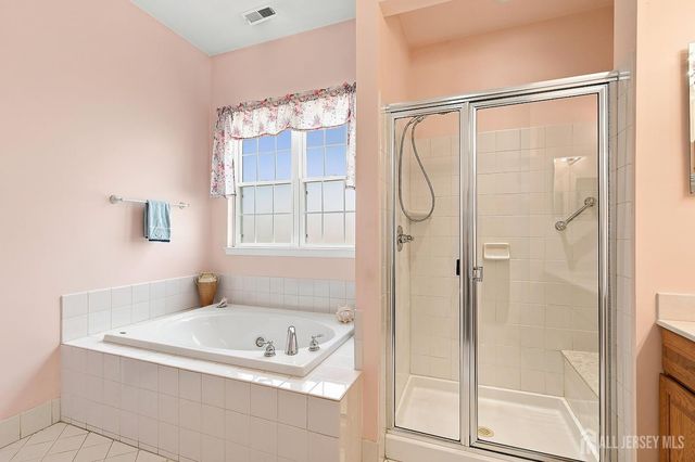 84 Kings Mill Road, Monroe, NJ 08831