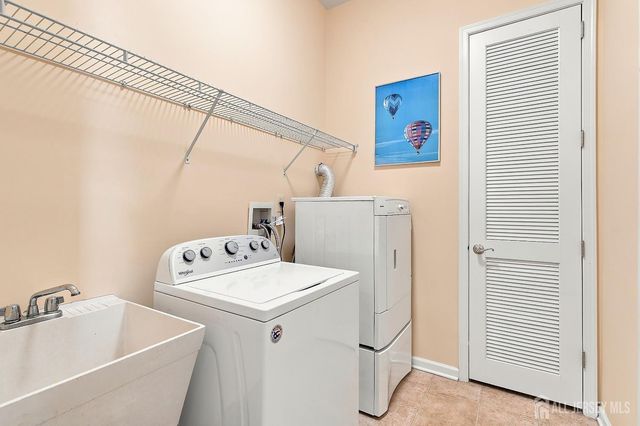 84 Kings Mill Road, Monroe, NJ 08831