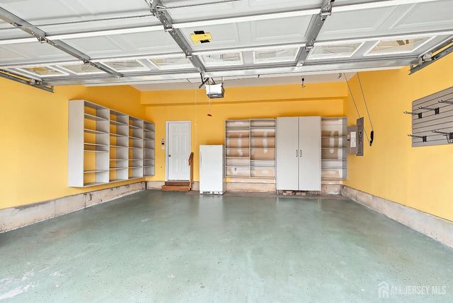 84 Kings Mill Road, Monroe, NJ 08831