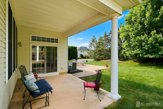 84 Kings Mill Road, Monroe, NJ 08831