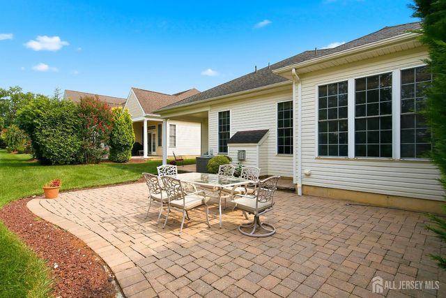 84 Kings Mill Road, Monroe, NJ 08831
