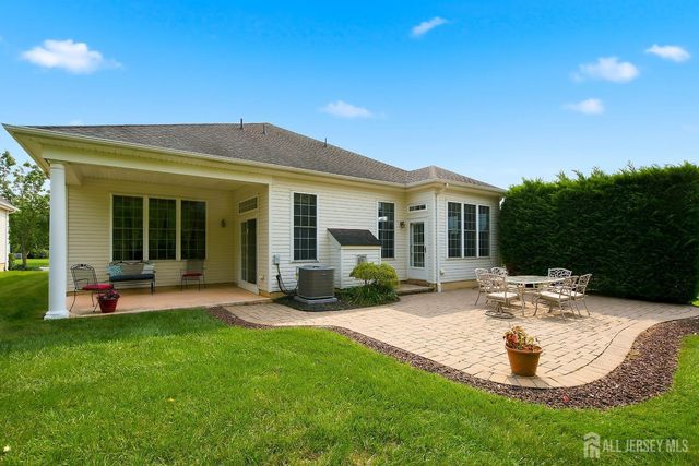 84 Kings Mill Road, Monroe, NJ 08831