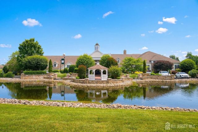 84 Kings Mill Road, Monroe, NJ 08831